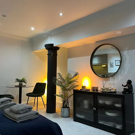 Apartment Centre Riverside